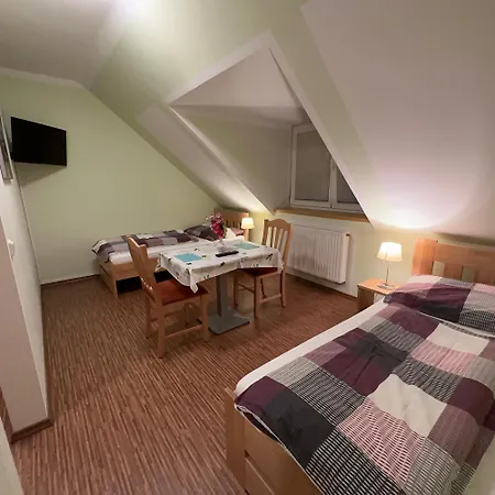Mijami Gæstehus Dolní Bukovsko